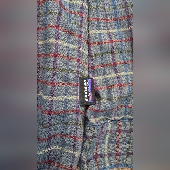 Patagonia Men's Performance Button Casual Plaid Checkered Shirt Like New Large - Picture 3 of 8